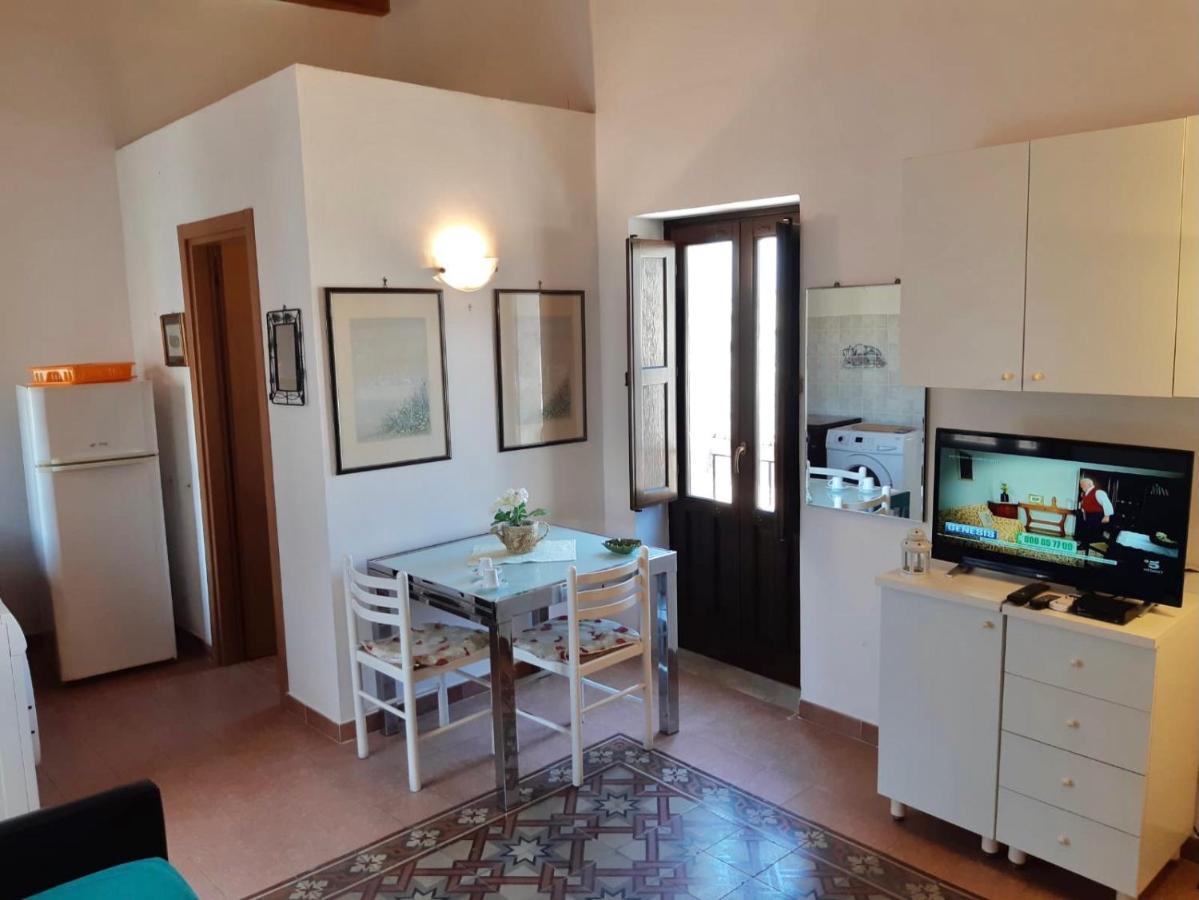 Azzurro Mare Apartment Сиракуза Екстериор снимка